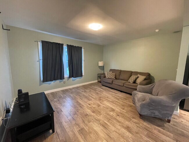 119 Birdseye View Dr unit a, Ithaca, NY 14850 - photo 3