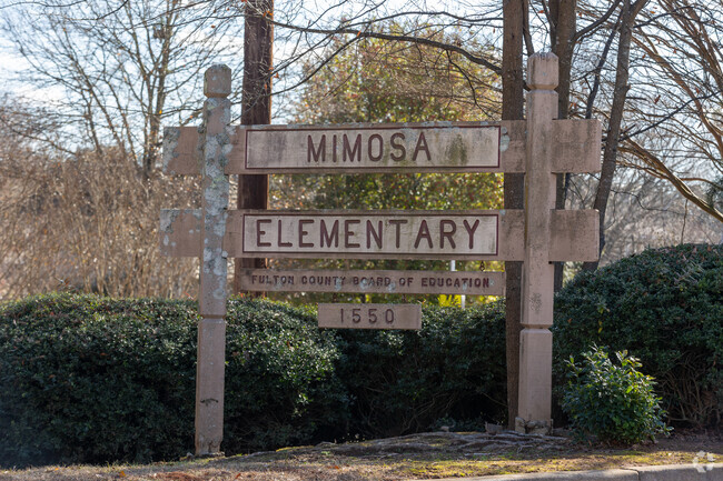 Mimosa Elementary School services Pre-K to 5th Grade.