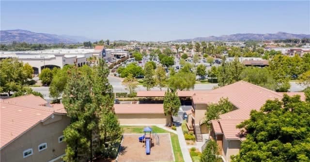 24909 Madison Ave unit 1212, Murrieta, CA 92562 - photo 2