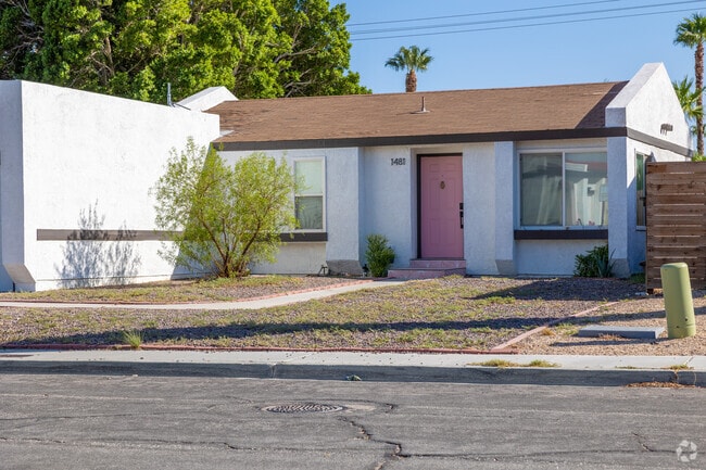 Step into a world of architectural marvels with homes in Palm Springs' Sunrise Rafael.