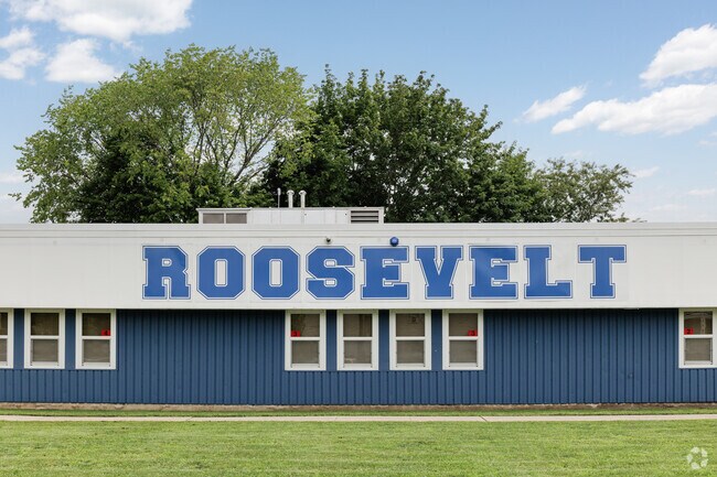 Roosevelt Elementary School in Garfield is a neighborhood-based public school known for its strong community ties and walkable location.