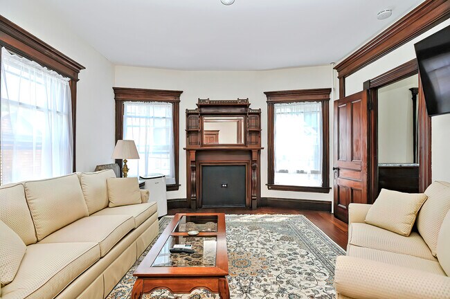 91 Water St unit 2S, Stonington, CT 06378 - photo 5
