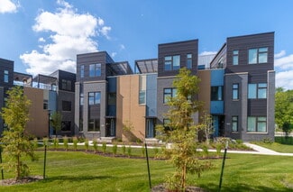 105 E Center St Unit 36475734, Des Moines, IA 50309