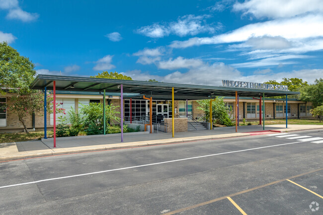 Windcrest Elementary School, Rankings & Reviews - Homes.com