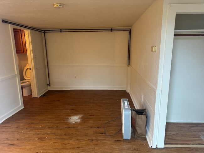 166 Seaview Ave unit 2, South Yarmouth, MA 02664 - photo 2