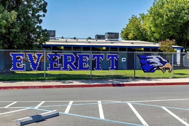 Everett Elementary School