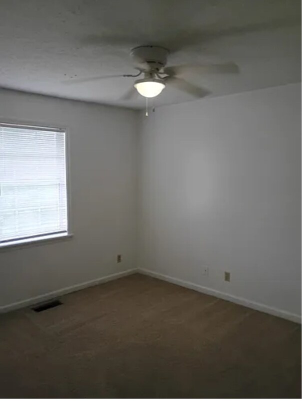 319 Bailey Rd unit 8, Kingston, TN 37763 - photo 6