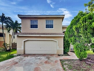 1359 SW 105th Ave, Pembroke Pines, FL 33025
