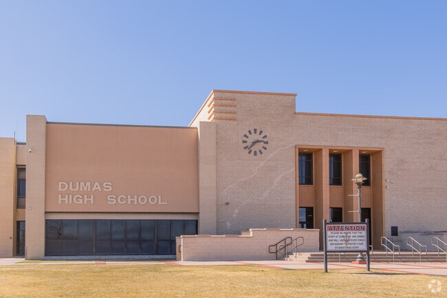 Dumas High School is a quality school located in Dumas area.