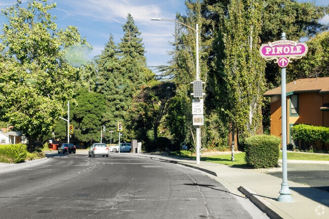 Downtown Pinole is in the heart of Gateley.