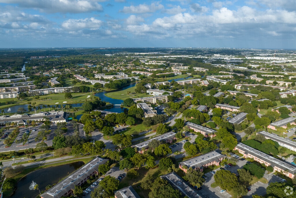 South Creek is a retirement enclave with its own golf club.