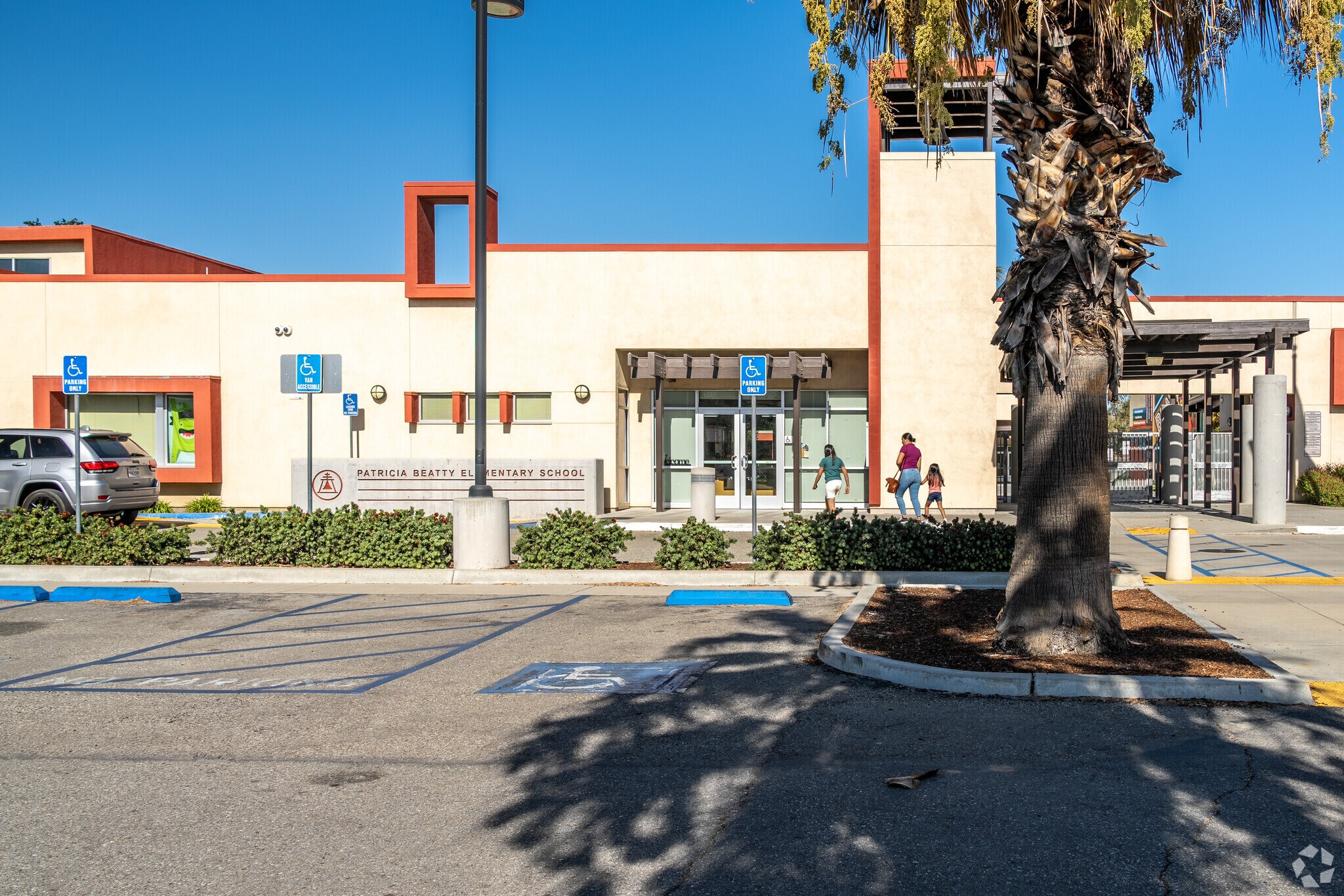 3806 Shamrock Ave, Riverside, CA 92501 MLS SB24055591