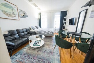 328 E 74th St Unit ID1032014P, New York, NY 10021