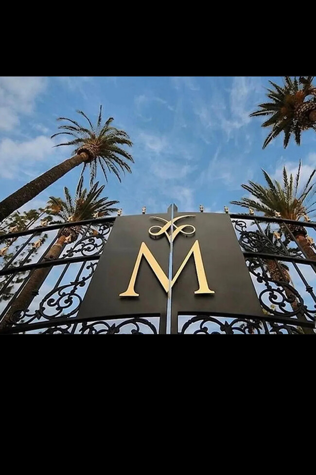 21450 Burbank Blvd Unit 317, Woodland Hills, CA 91367