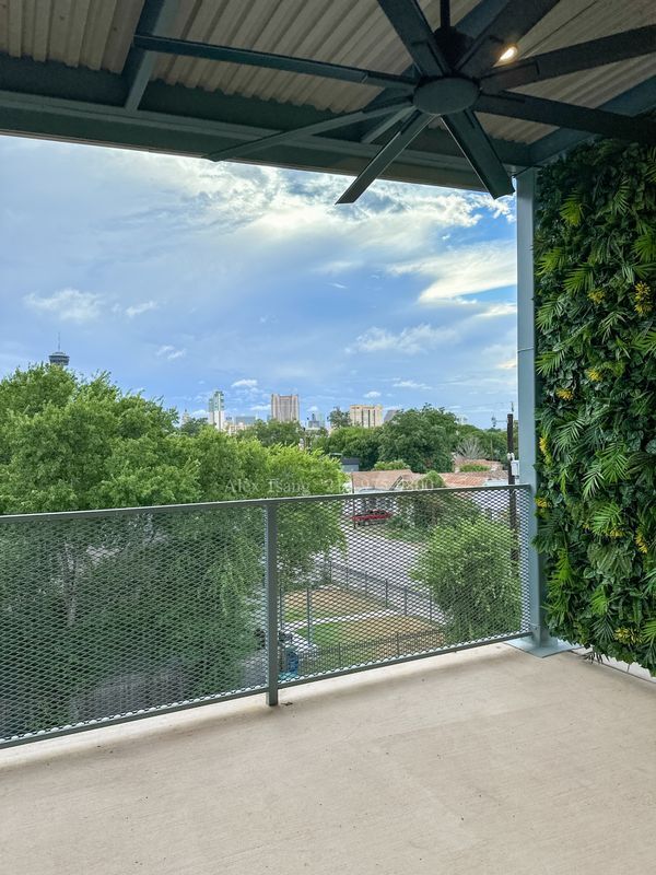 630 Montana St, San Antonio, TX 78203 - photo 3