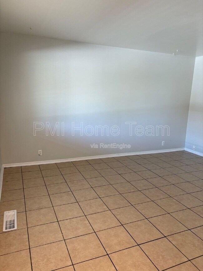 3476 Brinker Ave unit 2, Ogden, UT 84403 - photo 2
