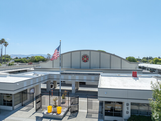 Experience quality education at Palma School in South Salinas.