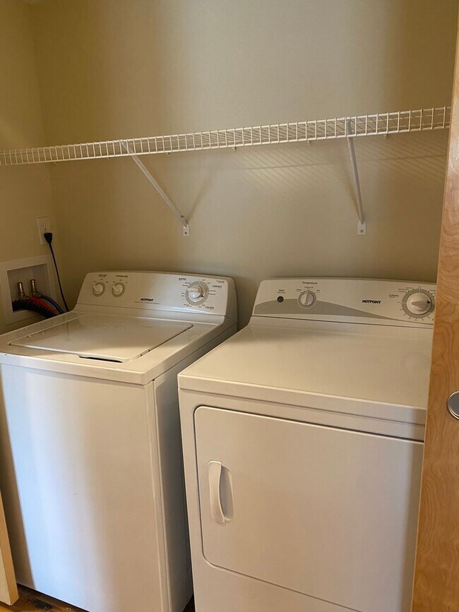 Broad Ripple Flats, Indianapolis, IN 46220 - photo 5