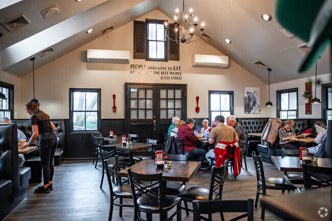 The Derby is the best farm to table restaurant in New Market.