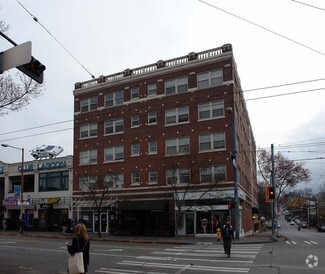 906 E John St, Seattle, WA 98102