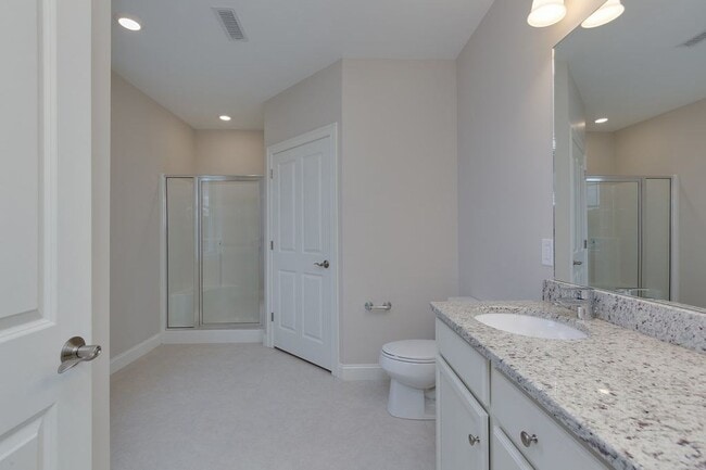 70 Fordway Extension unit 102, Derry, NH 03038 - photo 7