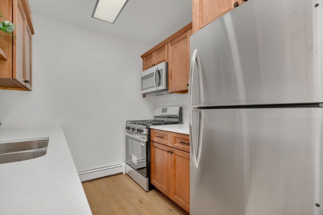 515 Pasadena Ave unit 1S, Crest Hill, IL 60403 - photo 4