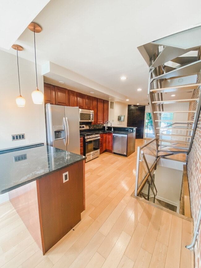 1413 Anchor St, Baltimore, MD 21230