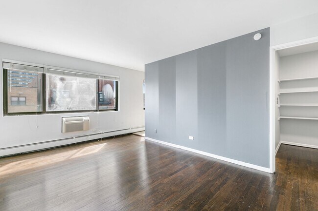 6021 N Winthrop Ave unit 405, Chicago, IL 60660 - photo 3