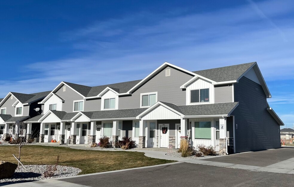187 Courthouse Way unit 100, Rigby, ID 83442 - photo 1