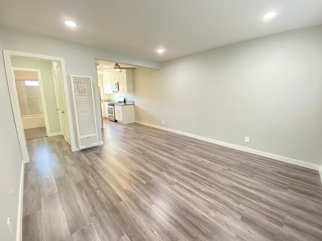 Palms Apartments, Los Angeles, CA 90034 - photo 5