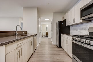416 Highland Ave, Orange, NJ 07050