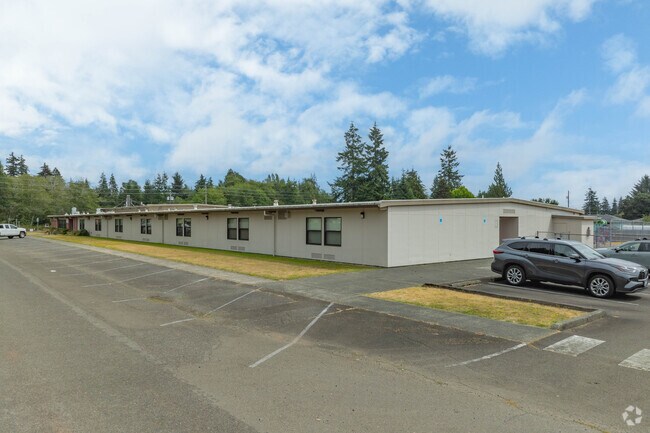 Central Park Elementary School recieves a C+ rating on Niche.