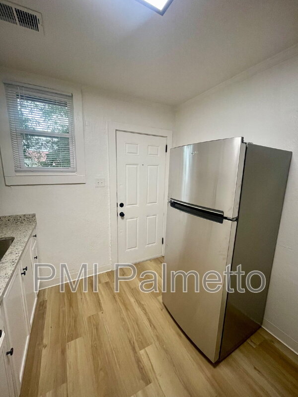2205 Harper St unit A, Columbia, SC 29204 - photo 6