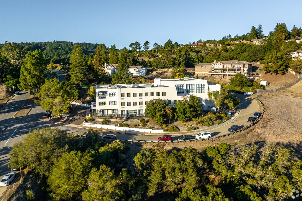 Educational opportunities abound at Oakland Hebrew Day School.