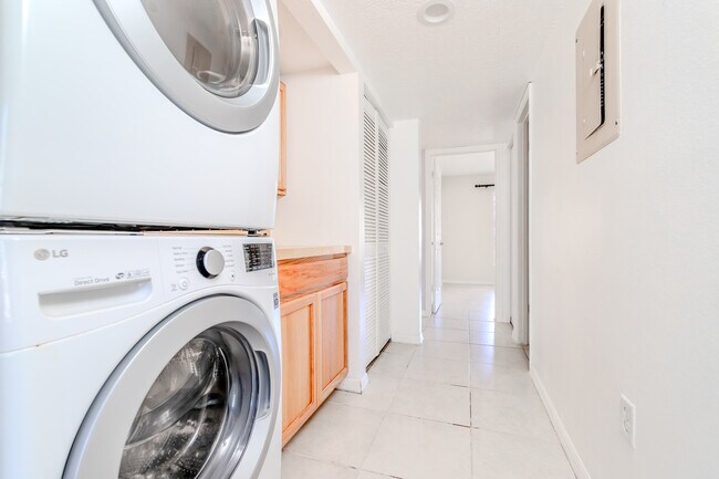 1515 Huntington Ln unit 922, Rockledge, FL 32955 - photo 4