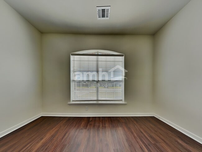 13136 Braybourne Pkwy, Olive Branch, MS 38654 - photo 6