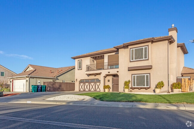 There are some newly built homes with Mediterranean accents in Franklin.