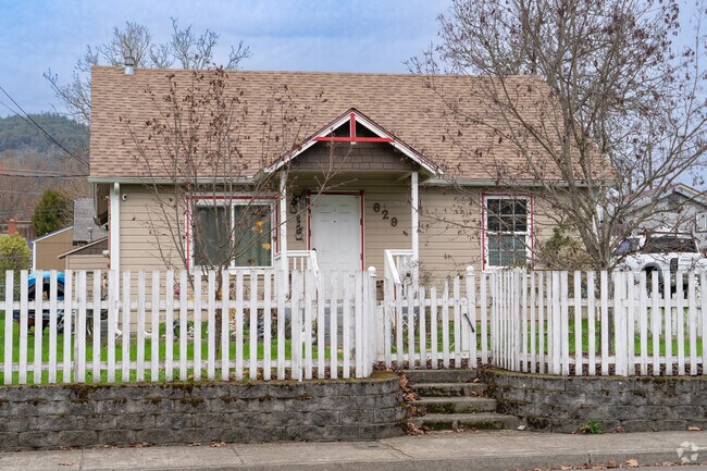 Bungalows offer affordable home prices in Myrtle Creek.