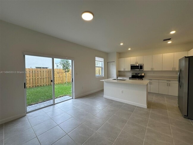 16223 SW 289th St, Homestead, FL 33033 - photo 4