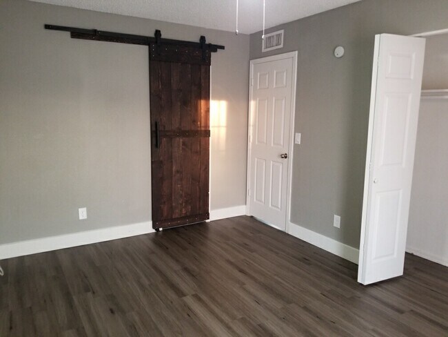 1826 N Spring unit 102, Mesa, AZ 85203 - photo 7