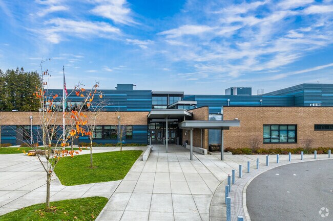 Park Place Middle School provides excellent education and sports programs.