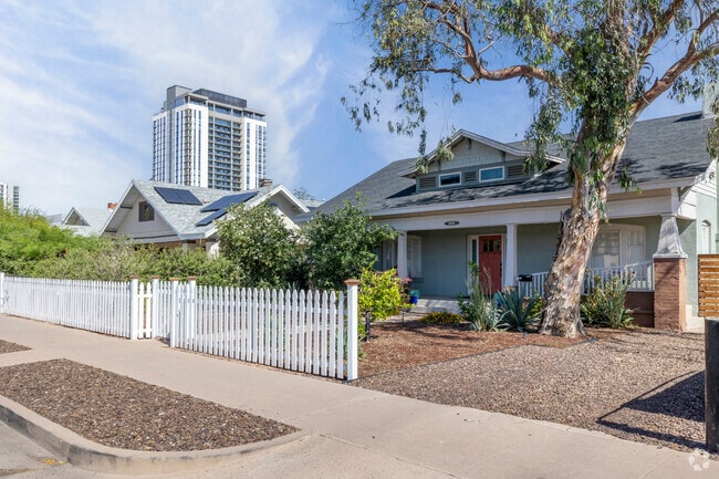 Bungalows in Garfield have some of the best front porches in the Phoenix area.