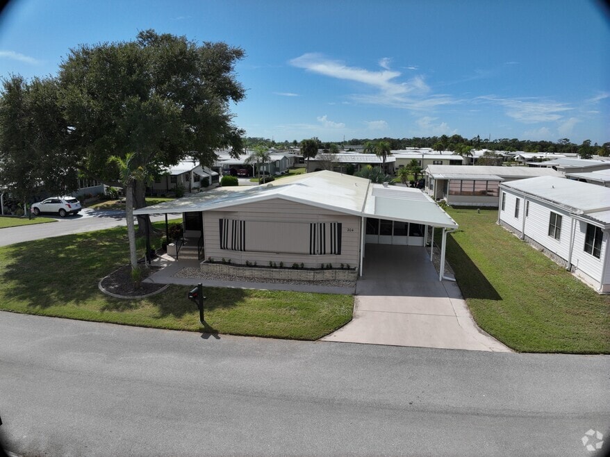 204 Squire Ct, Nokomis, FL 34275 - photo 2