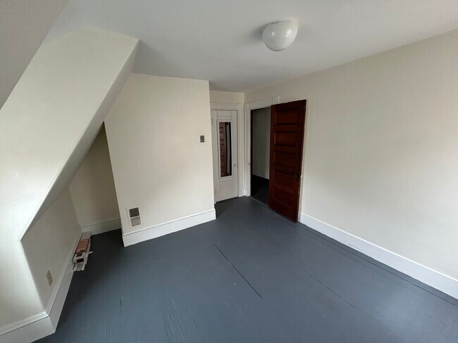 27R Albion St unit 1, Somerville, MA 02143 - photo 2