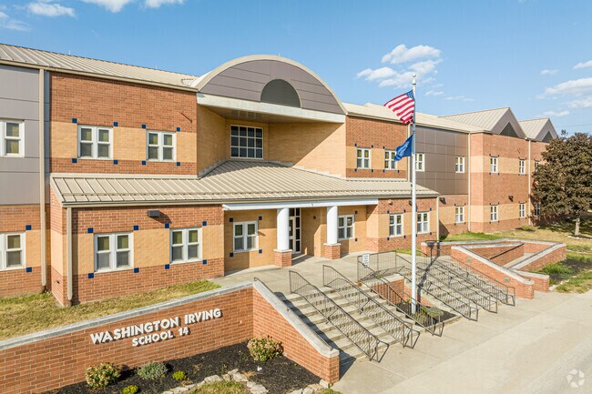 Washington Irving Elementary School, serving Indianapolis students up to 5th grade.