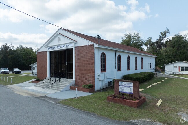 There are plenty of choices for a house of worship In Springhill.