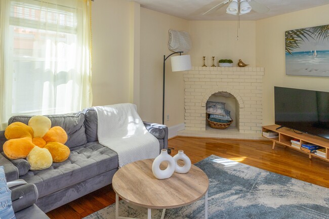 85 Beach Rd, Winthrop, MA 02152 - photo 2