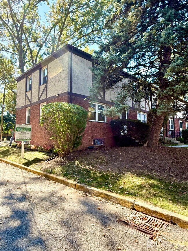 265 Newman St Unit 265 Newman, Metuchen, NJ 08840