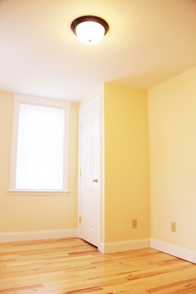 62 George St unit 1, Burlington, VT 05401 - photo 7
