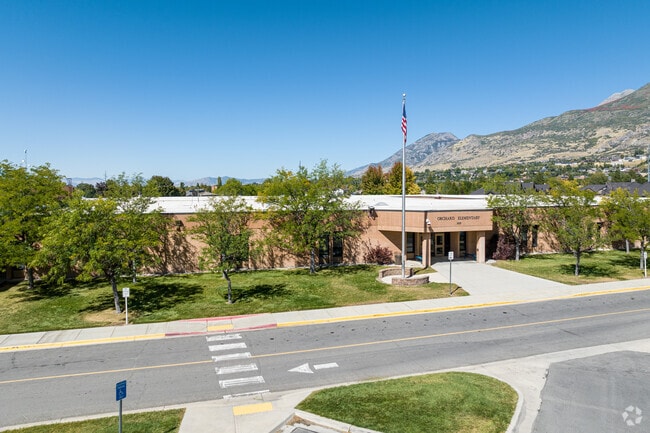 Orchard Elementary anchors early education in the Old Orchard community.